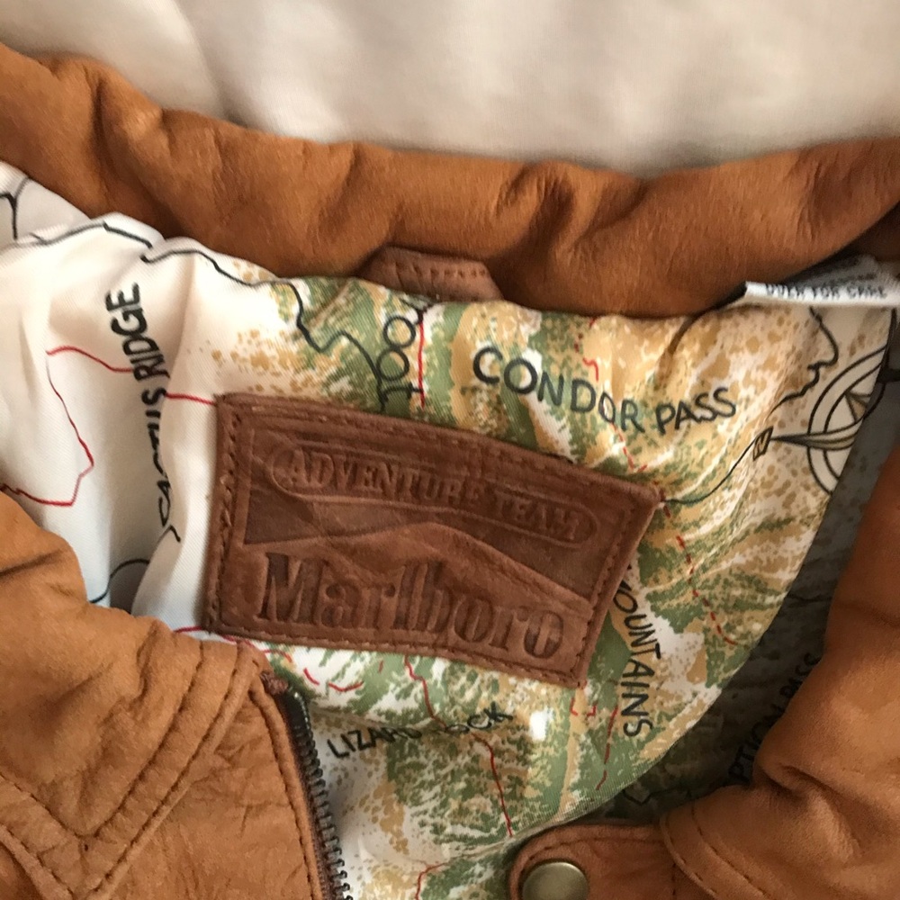 Leather jacket - Picture 2 of 4